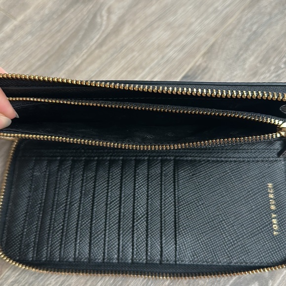 Tory Burch Continental Wallet - Picture 6 of 6